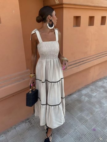 Φόρεμα maxi με χοντρή τιράντα και φιόγκο